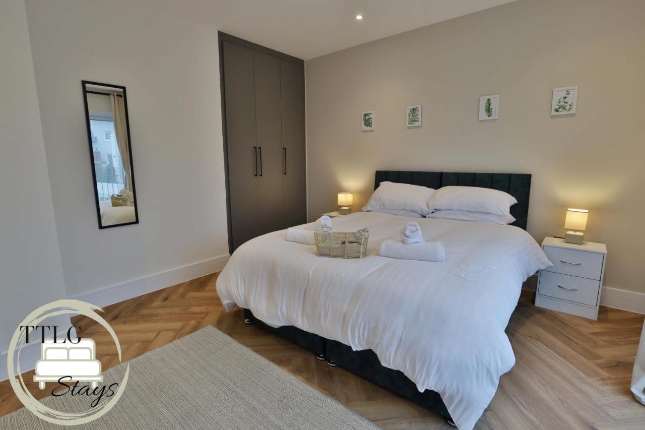 Modern City Escape By Ttlg Stays Rickmansworth Exterior foto
